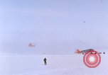 Standbild LC-47H der Antarktis, 1964, aus Sekunde 21 historischem Filmmaterial Videoclip 65675071418