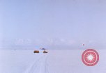 Standbild LC-47H der Antarktis, 1964, aus Sekunde 25 historischem Filmmaterial Videoclip 65675071418