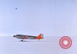 Standbild LC-47H der Antarktis, 1964, aus Sekunde 57 historischem Filmmaterial Videoclip 65675071418