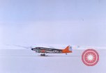Standbild LC-47H der Antarktis, 1964, aus Sekunde 58 historischem Filmmaterial Videoclip 65675071418