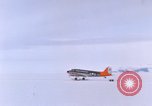 Standbild LC-47H der Antarktis, 1964, aus Sekunde 60 historischem Filmmaterial Videoclip 65675071418