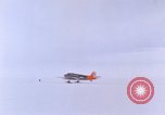 Standbild LC-47H der Antarktis, 1964, aus Sekunde 62 historischem Filmmaterial Videoclip 65675071418