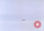 Standbild LC-47H der Antarktis, 1964, aus Sekunde 4 historischem Filmmaterial Videoclip 65675071419