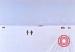 Standbild LC-47H der Antarktis, 1964, aus Sekunde 35 historischem Filmmaterial Videoclip 65675071419