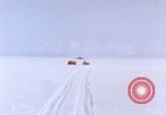 Standbild LC-47H der Antarktis, 1964, aus Sekunde 39 historischem Filmmaterial Videoclip 65675071419