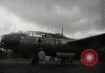 Standbild Japanische Bombe Darwin Australien Darwin Australien, 1942, aus Sekunde 22 historischem Filmmaterial Videoclip 65675071422