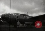 Standbild Japanische Bombe Darwin Australien Darwin Australien, 1942, aus Sekunde 24 historischem Filmmaterial Videoclip 65675071422