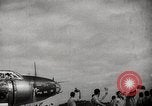 Standbild Japanische Bombe Darwin Australien Darwin Australien, 1942, aus Sekunde 36 historischem Filmmaterial Videoclip 65675071422