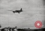 Standbild Japanische Bombe Darwin Australien Darwin Australien, 1942, aus Sekunde 38 historischem Filmmaterial Videoclip 65675071422
