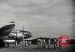 Standbild Japanische Bombe Darwin Australien Darwin Australien, 1942, aus Sekunde 42 historischem Filmmaterial Videoclip 65675071422