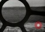 Standbild Japanische Bombe Darwin Australien Darwin Australien, 1942, aus Sekunde 54 historischem Filmmaterial Videoclip 65675071422