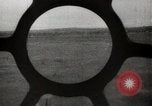 Standbild Japanische Bombe Darwin Australien Darwin Australien, 1942, aus Sekunde 55 historischem Filmmaterial Videoclip 65675071422