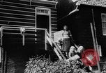 Standbild Jugendliche Holland Niederlande, 1955, aus Sekunde 8 historischem Filmmaterial Videoclip 65675071440