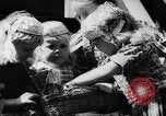 Standbild Jugendliche Holland Niederlande, 1955, aus Sekunde 12 historischem Filmmaterial Videoclip 65675071440