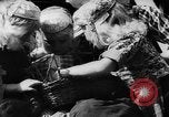 Standbild Jugendliche Holland Niederlande, 1955, aus Sekunde 15 historischem Filmmaterial Videoclip 65675071440