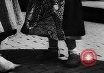 Standbild Jugendliche Holland Niederlande, 1955, aus Sekunde 33 historischem Filmmaterial Videoclip 65675071440