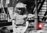 Standbild Jugendliche Holland Niederlande, 1955, aus Sekunde 46 historischem Filmmaterial Videoclip 65675071440