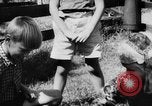 Standbild Jugendliche Holland Niederlande, 1955, aus Sekunde 49 historischem Filmmaterial Videoclip 65675071440