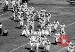 Standbild American Football Match Atlanta Georgia USA, 1955, aus Sekunde 4 historischem Filmmaterial Videoclip 65675071441