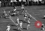 Standbild American Football Match Atlanta Georgia USA, 1955, aus Sekunde 19 historischem Filmmaterial Videoclip 65675071441