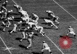 Standbild American Football Match Atlanta Georgia USA, 1955, aus Sekunde 22 historischem Filmmaterial Videoclip 65675071441