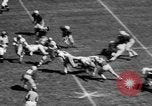 Standbild American Football Match Atlanta Georgia USA, 1955, aus Sekunde 24 historischem Filmmaterial Videoclip 65675071441