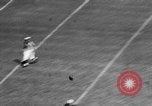 Standbild American Football Match Atlanta Georgia USA, 1955, aus Sekunde 34 historischem Filmmaterial Videoclip 65675071441