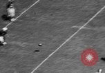 Standbild American Football Match Atlanta Georgia USA, 1955, aus Sekunde 35 historischem Filmmaterial Videoclip 65675071441