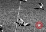 Standbild American Football Match Atlanta Georgia USA, 1955, aus Sekunde 48 historischem Filmmaterial Videoclip 65675071441