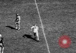 Standbild American Football Match Atlanta Georgia USA, 1955, aus Sekunde 50 historischem Filmmaterial Videoclip 65675071441