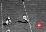 Standbild American Football Match Atlanta Georgia USA, 1955, aus Sekunde 52 historischem Filmmaterial Videoclip 65675071441