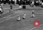 Standbild American Football Match Atlanta Georgia USA, 1955, aus Sekunde 62 historischem Filmmaterial Videoclip 65675071441