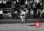 Standbild Rodeo Pendleton Oregon USA, 1955, aus Sekunde 29 historischem Filmmaterial Videoclip 65675071442