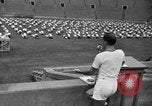 Image cadets sit-ups New Haven Connecticut USA, 1944, de la seconde 37 séquences d'archives historiques vidéo 65675071446