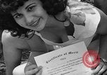 Immagine di Ragazze Port Arthur Texas USA, 1944, secondo 53 filmato di repertorio 65675071447