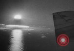 Image British bombe à hydrogène l'île Christmas, 1957, de la seconde 33 séquences d'archives historiques vidéo 65675071458