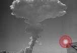 Image British bombe à hydrogène l'île Christmas, 1957, de la seconde 62 séquences d'archives historiques vidéo 65675071458