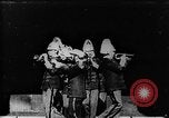 Standbild eine Milch weiße Fahne Europa, 1894, aus Sekunde 5 historischem Filmmaterial Videoclip 65675071503