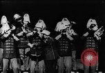 Standbild eine Milch weiße Fahne Europa, 1894, aus Sekunde 11 historischem Filmmaterial Videoclip 65675071503