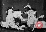 Image oreiller lutte West Orange New Jersey USA, 1897, de la seconde 4 séquences d'archives historiques vidéo 65675071524