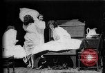 Image Girls in White robes de nuit ayant une bataille d'oreillers United States USA, 1893, de la seconde 3 séquences d'archives historiques vidéo 65675071525