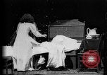 Image Girls in White robes de nuit ayant une bataille d'oreillers United States USA, 1893, de la seconde 14 séquences d'archives historiques vidéo 65675071525