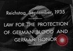 Immagine di Adolf Hitler dando appassionato di discorsi Germania, 1935, secondo 30 filmato di repertorio 65675071547