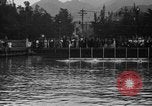 Standbild schwimmen Rennen Hawaii USA, 1916, aus Sekunde 5 historischem Filmmaterial Videoclip 65675071572