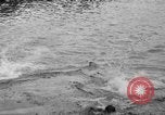 Standbild schwimmen Rennen Hawaii USA, 1916, aus Sekunde 19 historischem Filmmaterial Videoclip 65675071572