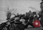 Standbild Bombardierung der USS Franklin Pazifik, 1945, aus Sekunde 20 historischem Filmmaterial Videoclip 65675071581