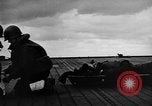 Standbild Bombardierung der USS Franklin Pazifik, 1945, aus Sekunde 44 historischem Filmmaterial Videoclip 65675071581