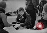 Standbild Bombardierung der USS Franklin Pazifik, 1945, aus Sekunde 54 historischem Filmmaterial Videoclip 65675071581