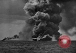 Standbild USS Franklin Pazifik, 1945, aus Sekunde 14 historischem Filmmaterial Videoclip 65675071582