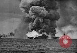 Standbild USS Franklin Pazifik, 1945, aus Sekunde 17 historischem Filmmaterial Videoclip 65675071582